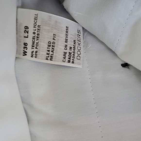 BUNDLE 2-Dockers Premium 36 x 29 - Picture 6 of 9